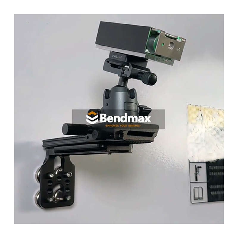 Laser alignment system mounted on press brake slider for complex setups