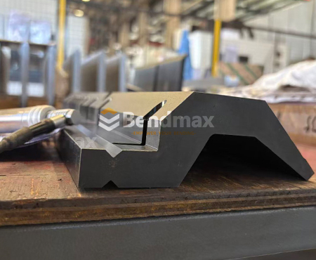 What Are Press Brake Gooseneck Punches