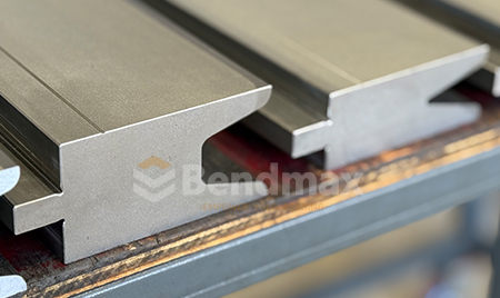 Bendmax No.24035 Bystronic system 30&deg; single V die